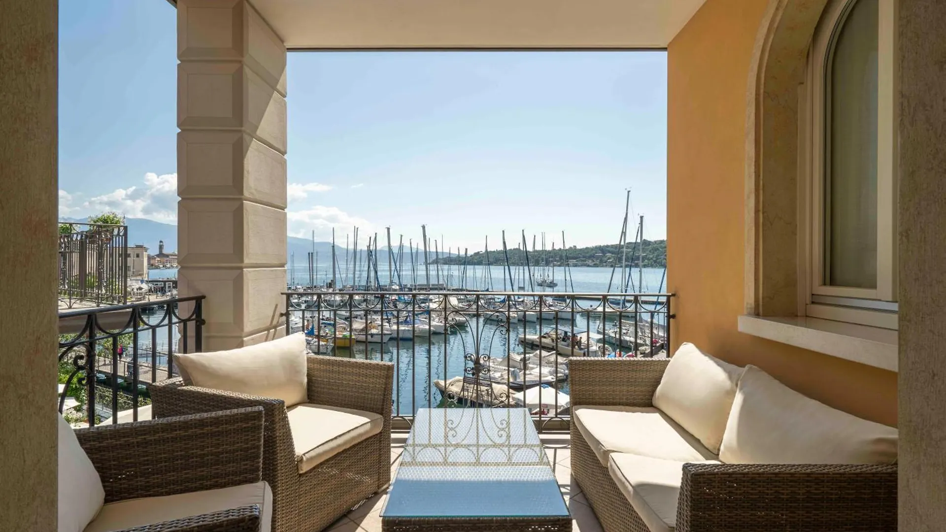 Bellerive Lifestyle Hotel Salo 5*,  Italy
